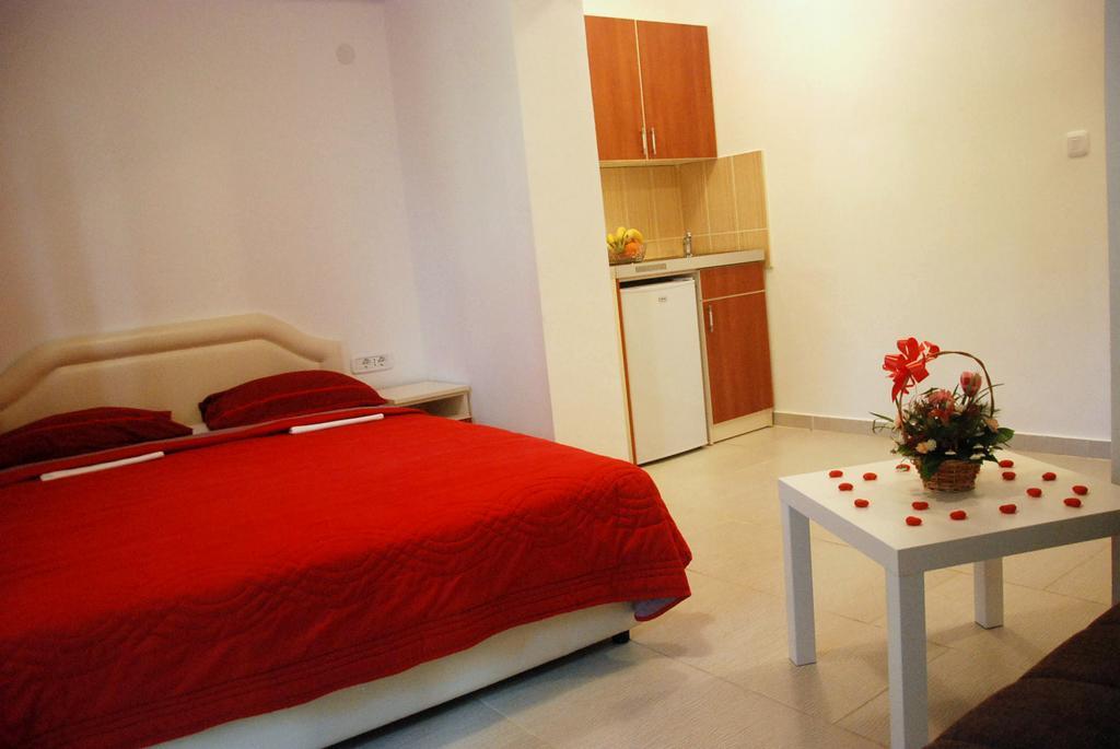 Apartmani Bonik Budva Habitación foto